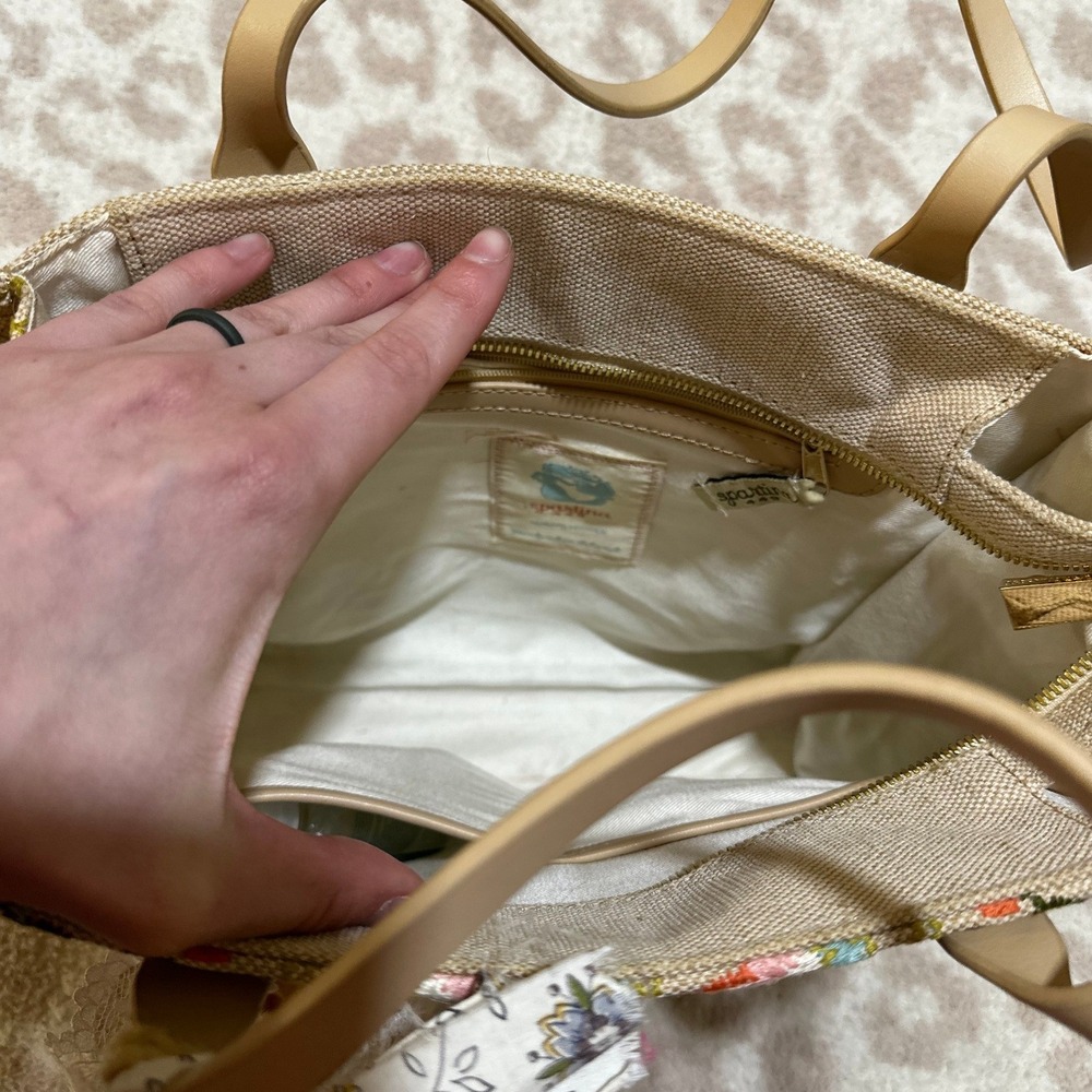 Spartina 449 Floral Embroidered Linen Tote Bag Tan Tassel Charm - Picture 5 of 6
